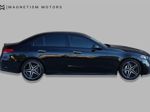 Used 2022 Mercedes-Benz C 300 Sedan image 2