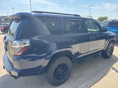 Used 2018 Toyota 4Runner TRD Off-Road Premium image 4