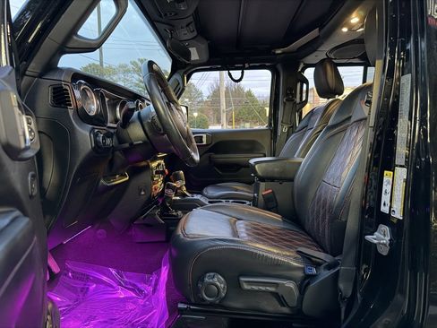 Used 2018 Jeep Wrangler Unlimited Rubicon image 26