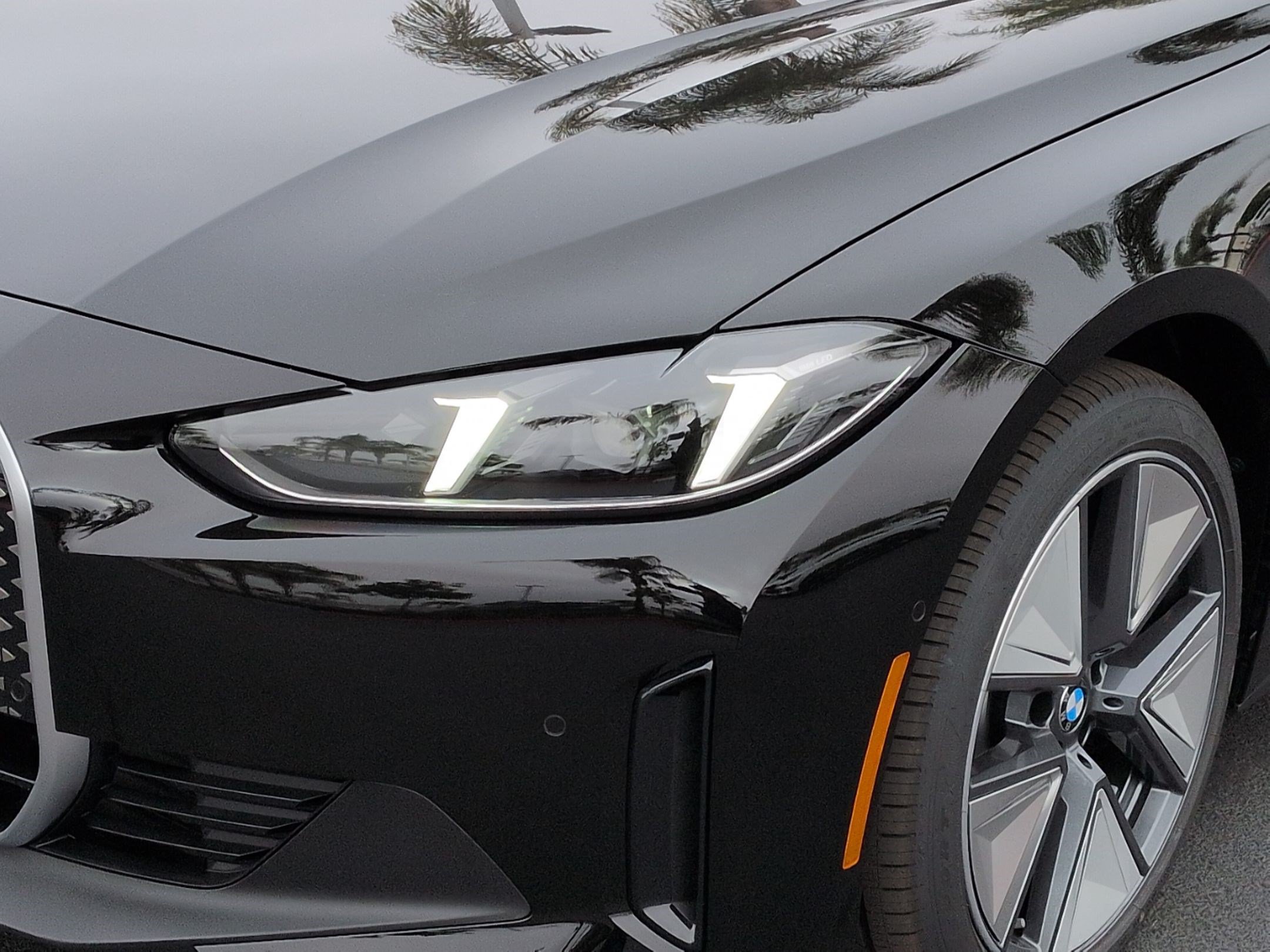 New 2026 BMW i4 xDrive40i w/ Premium Package AWD/4WD image 6
