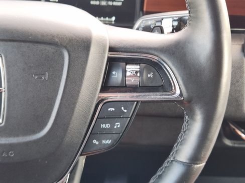 Used 2020 Lincoln Navigator L Reserve w/ Luxury Package RWD image 26