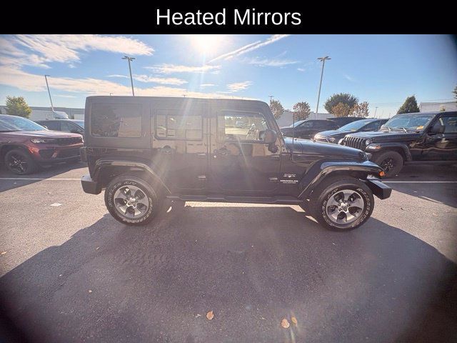 Used 2017 Jeep Wrangler Unlimited Sahara w/ Dual Top Group AWD/4WD image 4