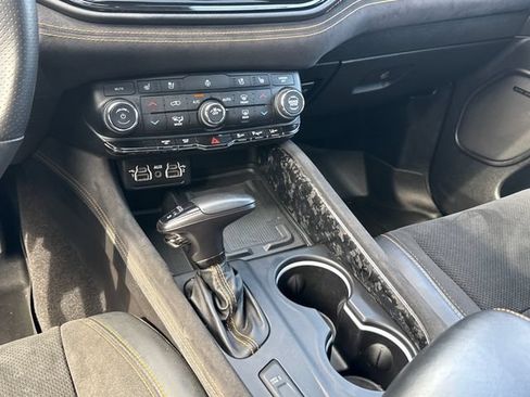 Used 2023 Dodge Durango R/T w/ Hemi Orange Plus Package AWD/4WD image 14