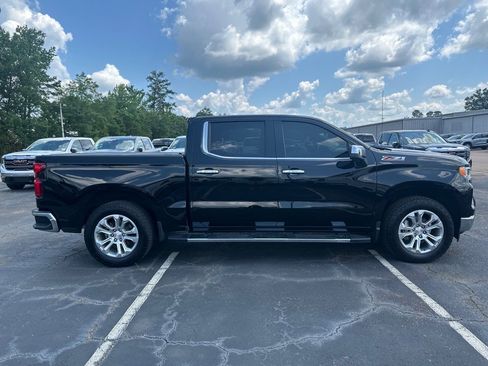 Used 2024 Chevrolet Silverado 1500 LTZ w/ Technology Package image 3