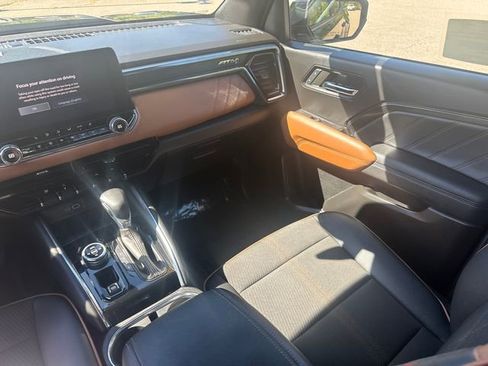 Certified 2024 GMC Canyon AT4 image 22