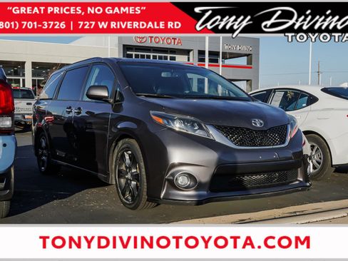 Certified 2016 Toyota Sienna SE image 1