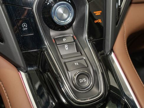 Used 2024 Acura RDX w/ Technology Package image 18