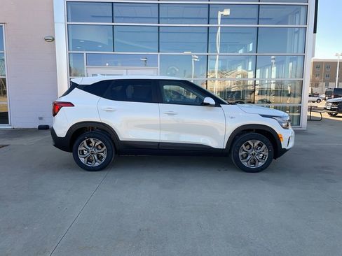 New 2026 Kia Seltos LX image 4