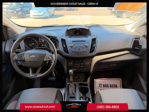 Used 2017 Ford Escape SE image 13