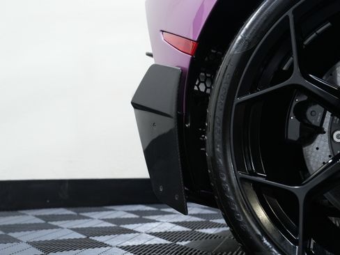 Used 2024 Lamborghini Huracan EVO image 21