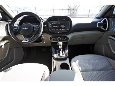 Certified 2024 Kia Soul LX w/ Option Group 015 FWD image 9