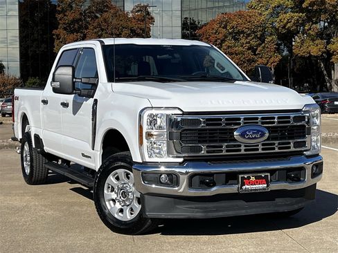 Used 2024 Ford F250 XLT image 2