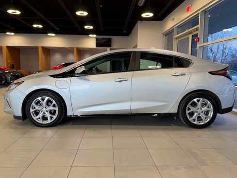Used 2017 Chevrolet Volt Premier w/ Driver Confidence II Package image 8