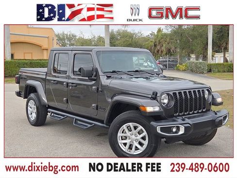 Used 2023 Jeep Gladiator Sport image 1