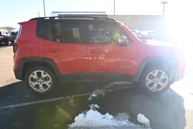 Used 2020 Jeep Renegade Limited AWD/4WD image 9