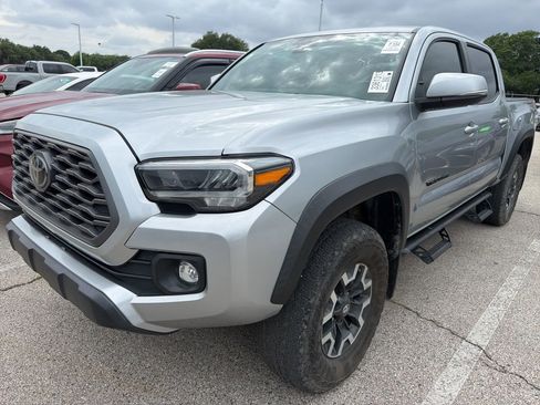 Used 2022 Toyota Tacoma TRD Off-Road image 1