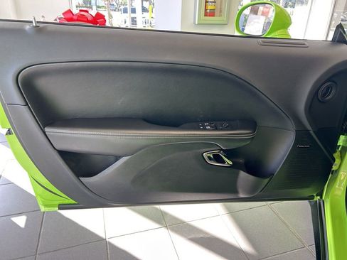 Used 2019 Dodge Challenger SRT Hellcat Redeye image 23