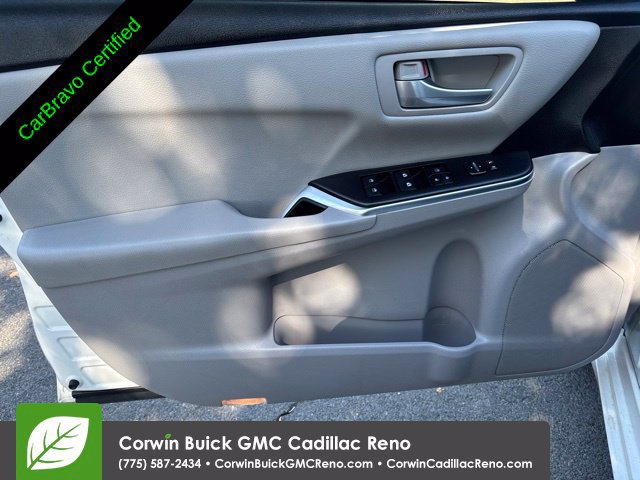 Used 2016 Toyota Camry SE FWD image 10