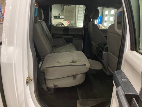 Used 2021 Ford F250 XLT w/ FX4 Off-Road Package image 11