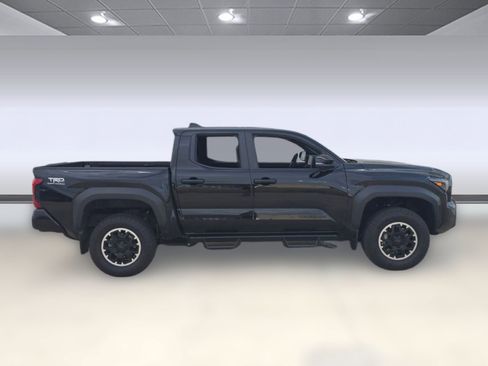 Used 2024 Toyota Tacoma TRD Off-Road w/ TRD Off Road Premium Package image 8