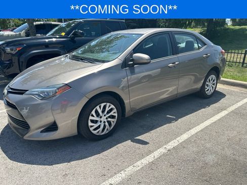 Used 2017 Toyota Corolla LE w/ Carpet Mat Package (TMS) FWD image 1