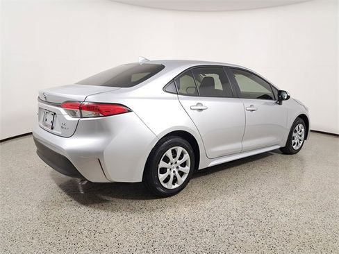 Used 2026 Toyota Corolla XLE image 5