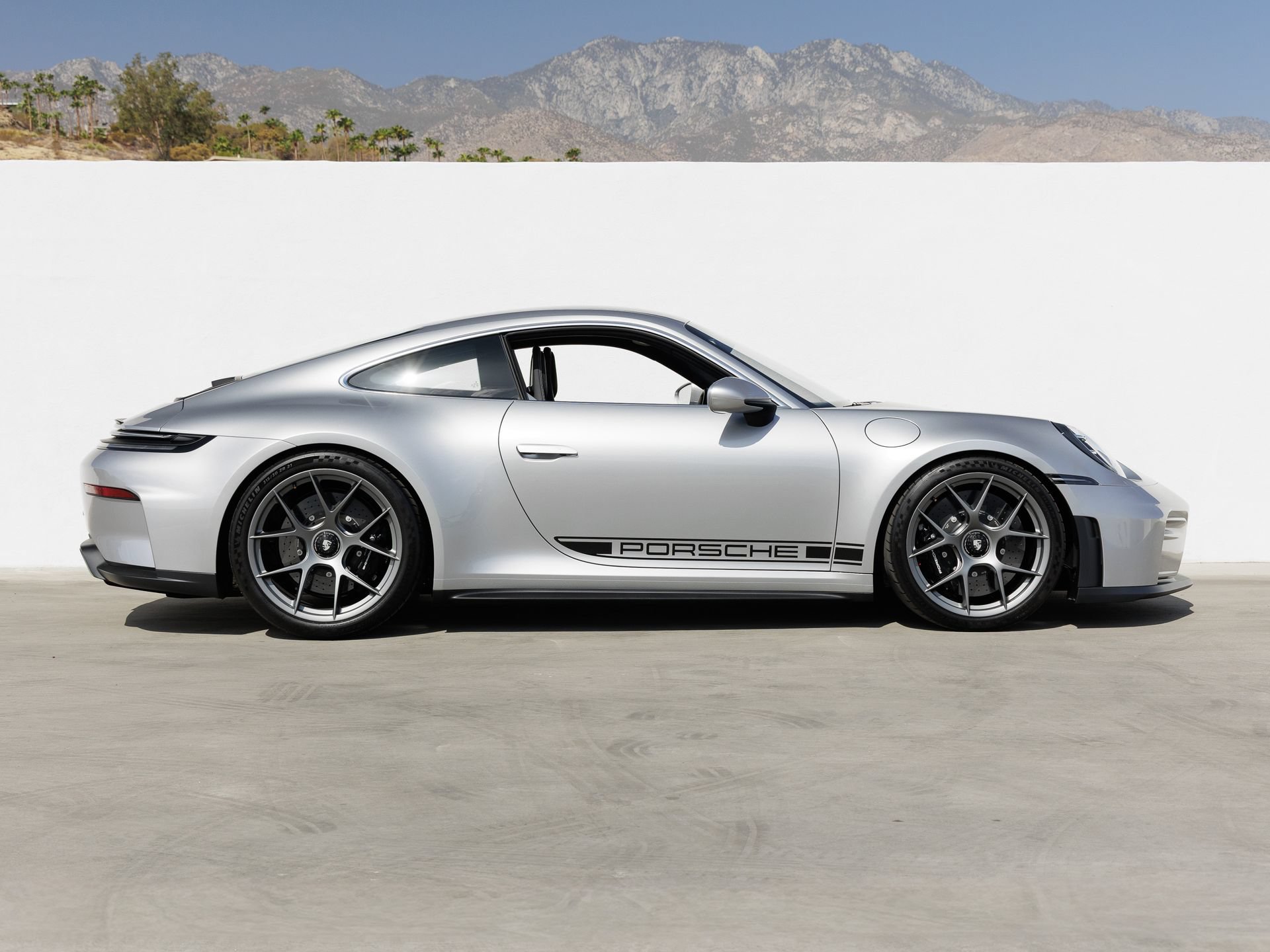 Certified 2026 Porsche 911 GT3 RWD image 8