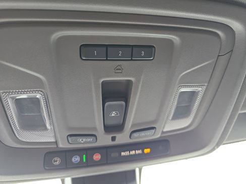 Used 2022 GMC Sierra 2500 SLT w/ SLT Premium Package AWD/4WD image 34