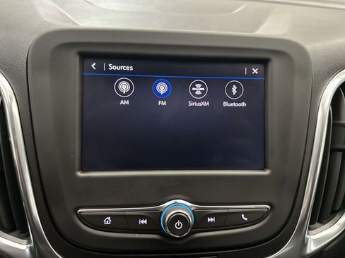 Used 2022 Chevrolet Equinox LT image 16