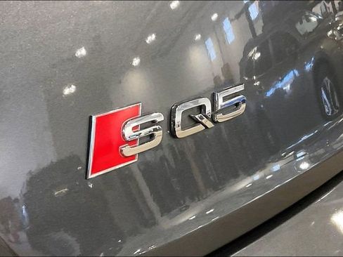 Used 2019 Audi SQ5 Premium Plus w/ Premium Plus Package image 8