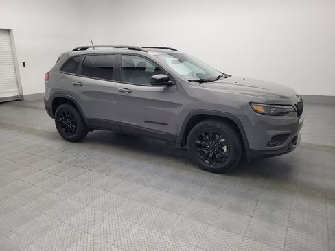 Used 2023 Jeep Cherokee Altitude Lux image 11