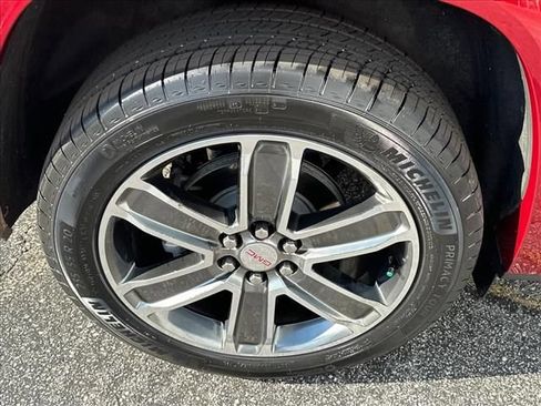 Certified 2019 GMC Acadia Denali w/ Technology Package FWD image 36
