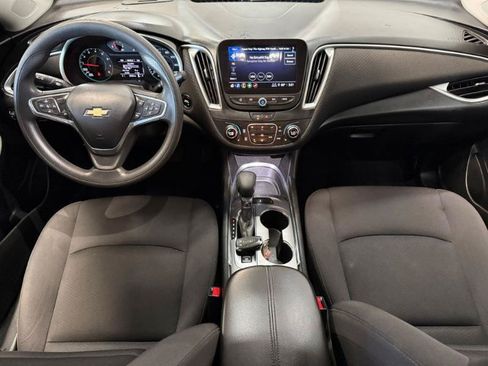 Used 2023 Chevrolet Malibu LT FWD image 17
