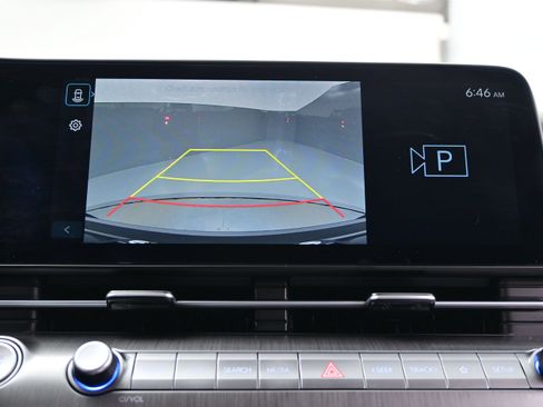Used 2025 Hyundai Kona SEL AWD/4WD image 18