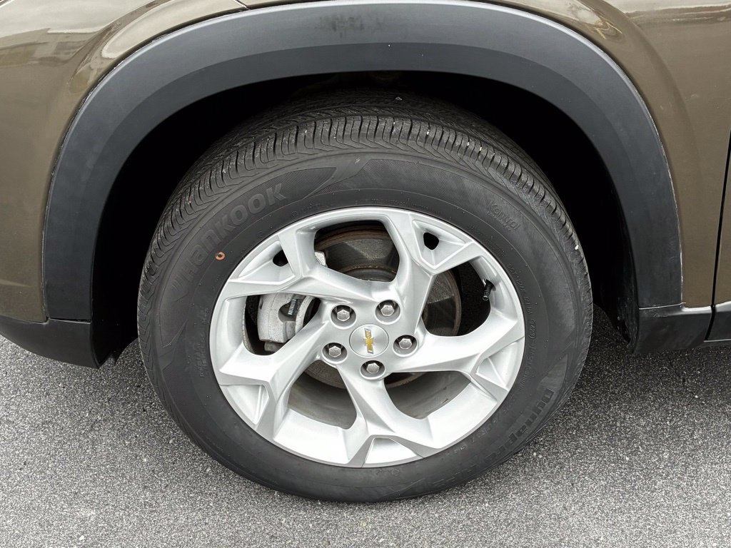 Used 2024 Chevrolet Trax LS w/ LS Convenience Package FWD image 36