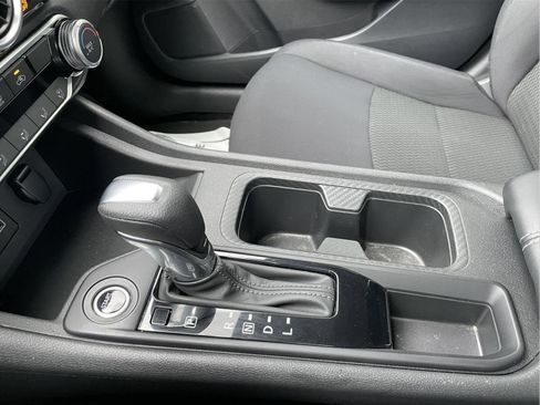 Used 2023 Nissan Sentra S image 30