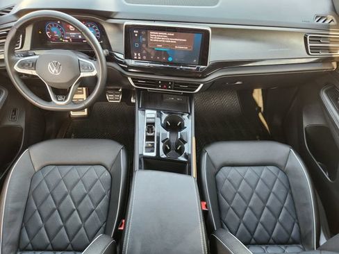 Used 2025 Volkswagen Atlas Cross Sport SEL Premium R-Line AWD/4WD image 26
