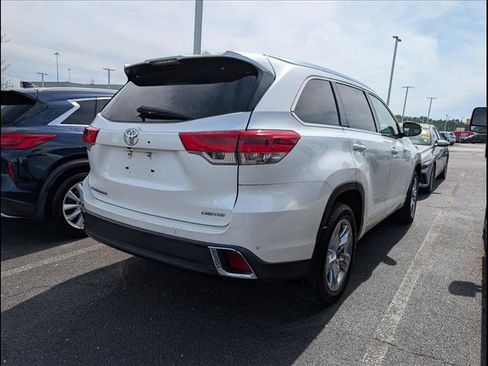 Used 2017 Toyota Highlander Limited image 6