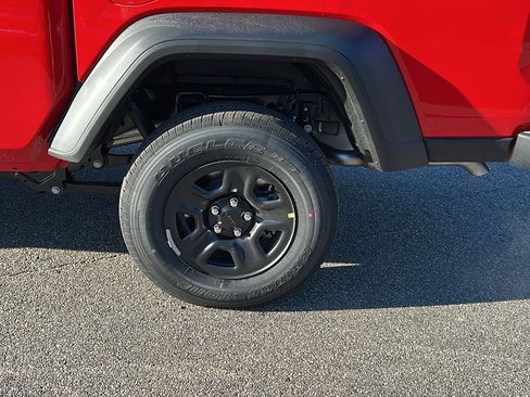 New 2026 Jeep Gladiator Sport image 12