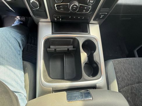 Used 2018 RAM 3500 SLT w/ Cold Weather Group image 28