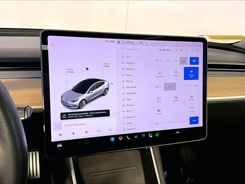 Used 2018 Tesla Model 3 Long Range AWD/4WD image 24