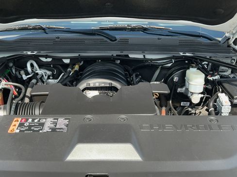 Used 2020 Chevrolet Tahoe Premier w/ Premier 6.2L Value Package RWD image 24