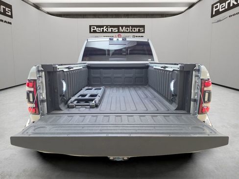 Used 2024 RAM 2500 Limited AWD/4WD image 10