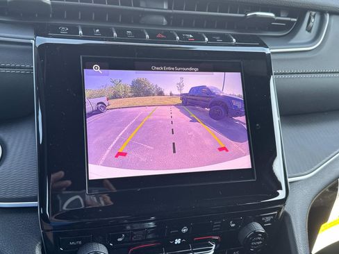 New 2026 Jeep Grand Cherokee Laredo X AWD/4WD image 33