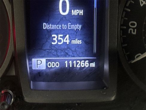 Used 2019 Toyota Tacoma TRD Off-Road image 12