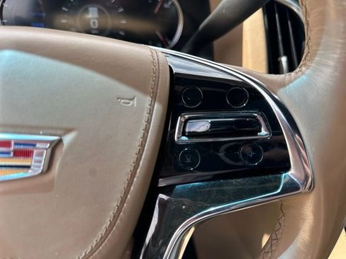 Used 2019 Cadillac Escalade ESV Platinum AWD/4WD image 15