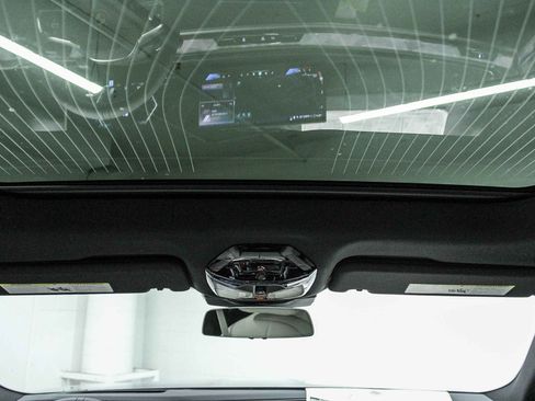 New 2026 BMW 740i w/ Premium Package image 12