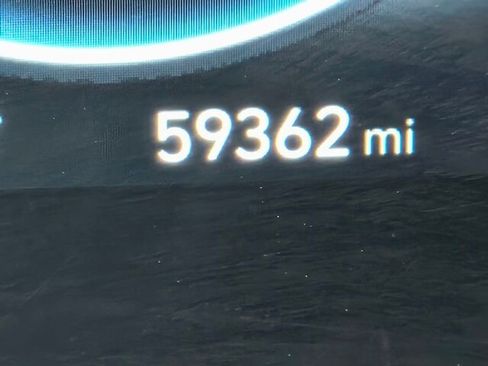 Used 2024 Hyundai Elantra SEL image 26