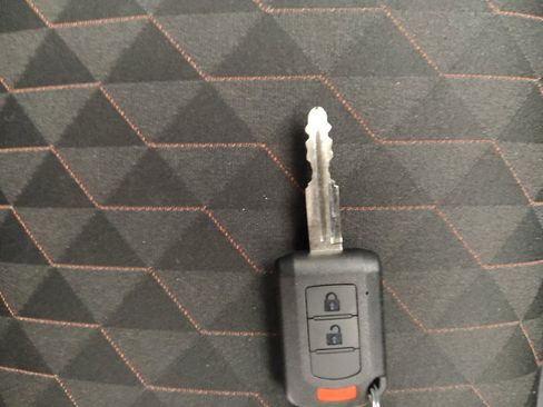 Used 2024 Mitsubishi Mirage ES FWD image 32