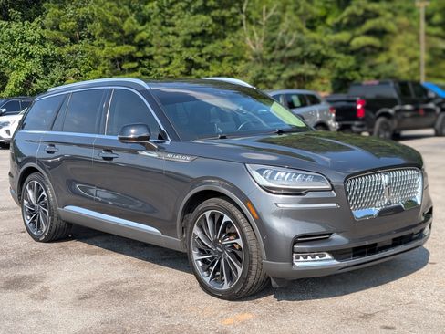 Used 2020 Lincoln Aviator Reserve w/ Equipment Group 201A RWD image 11